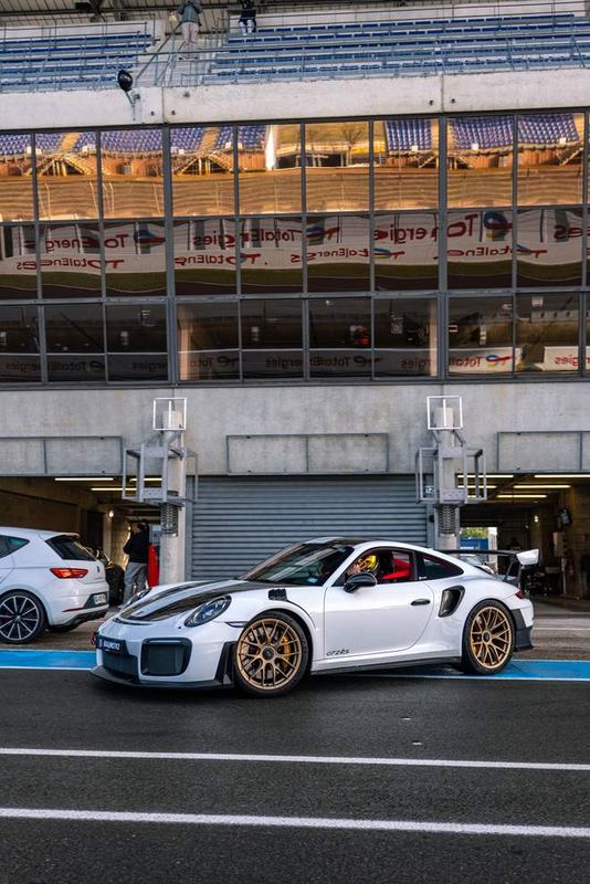 Porsche GT2 RS