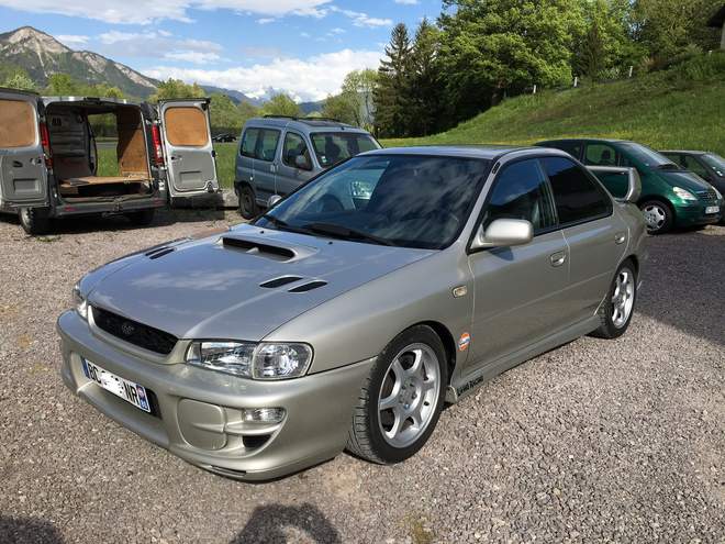 subaru impreza gt2000