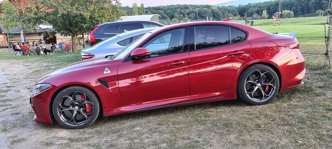 ALFA ROMEO GIULIA QUADRIFOLIO VERDE