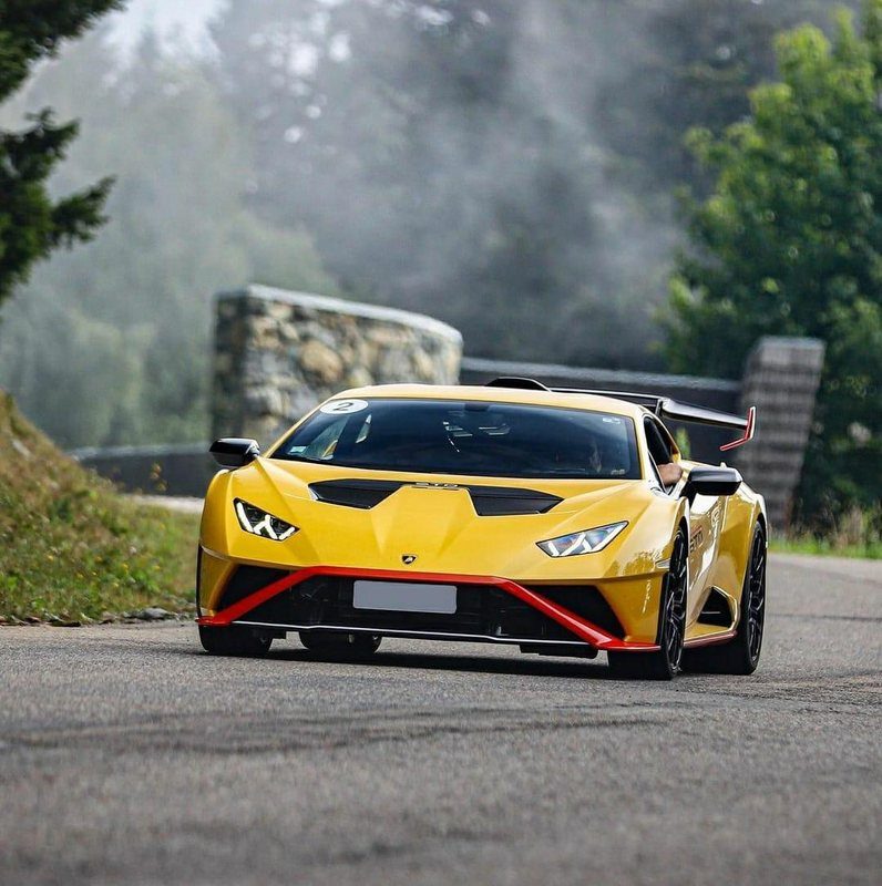 Lamborghini Huracan STO