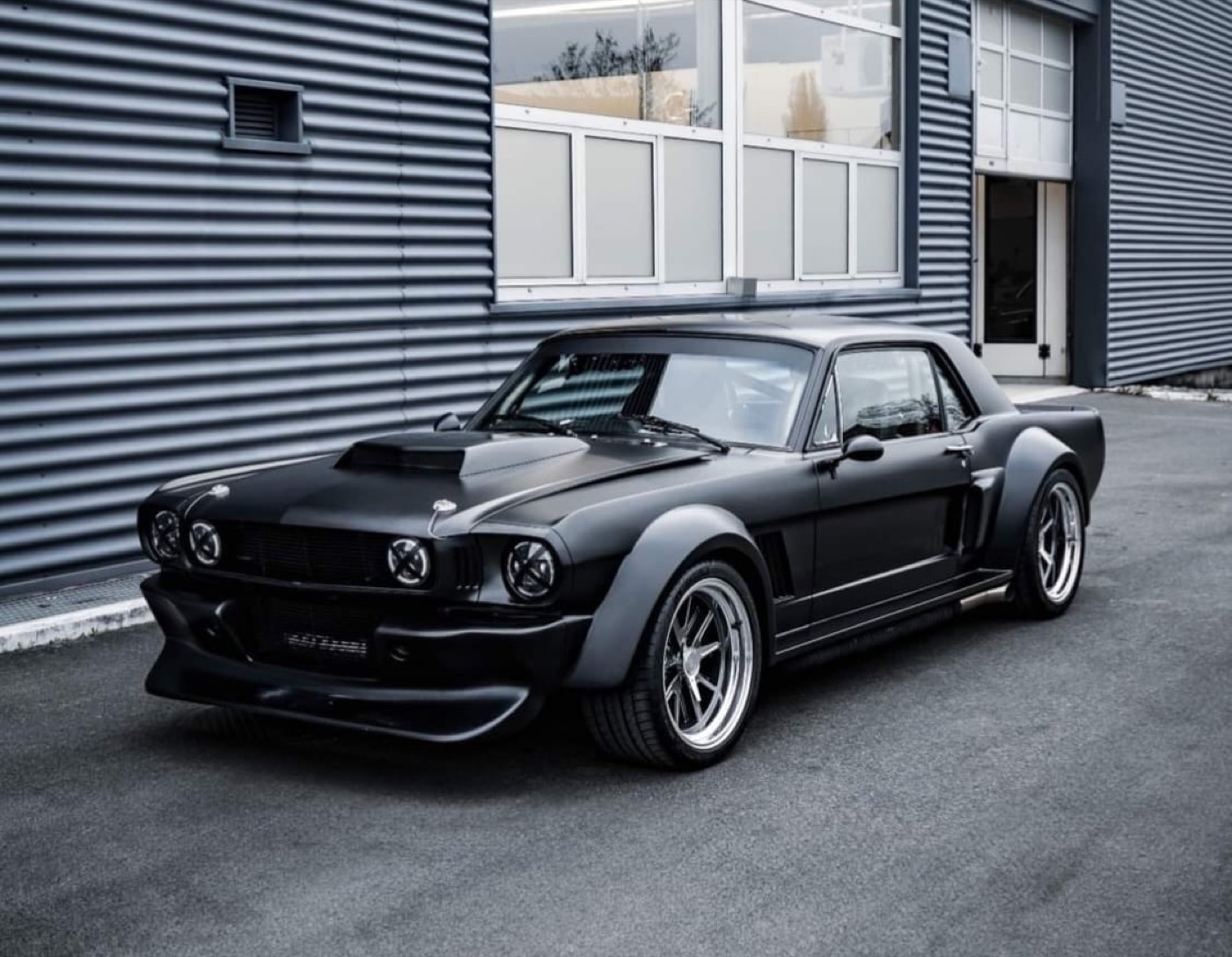 Ford Mustang Ken Block — 3/4 avant